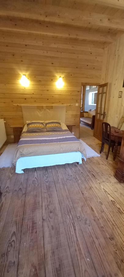 Appartement De Charme Dans Une Maison Isolee Presilly  Экстерьер фото