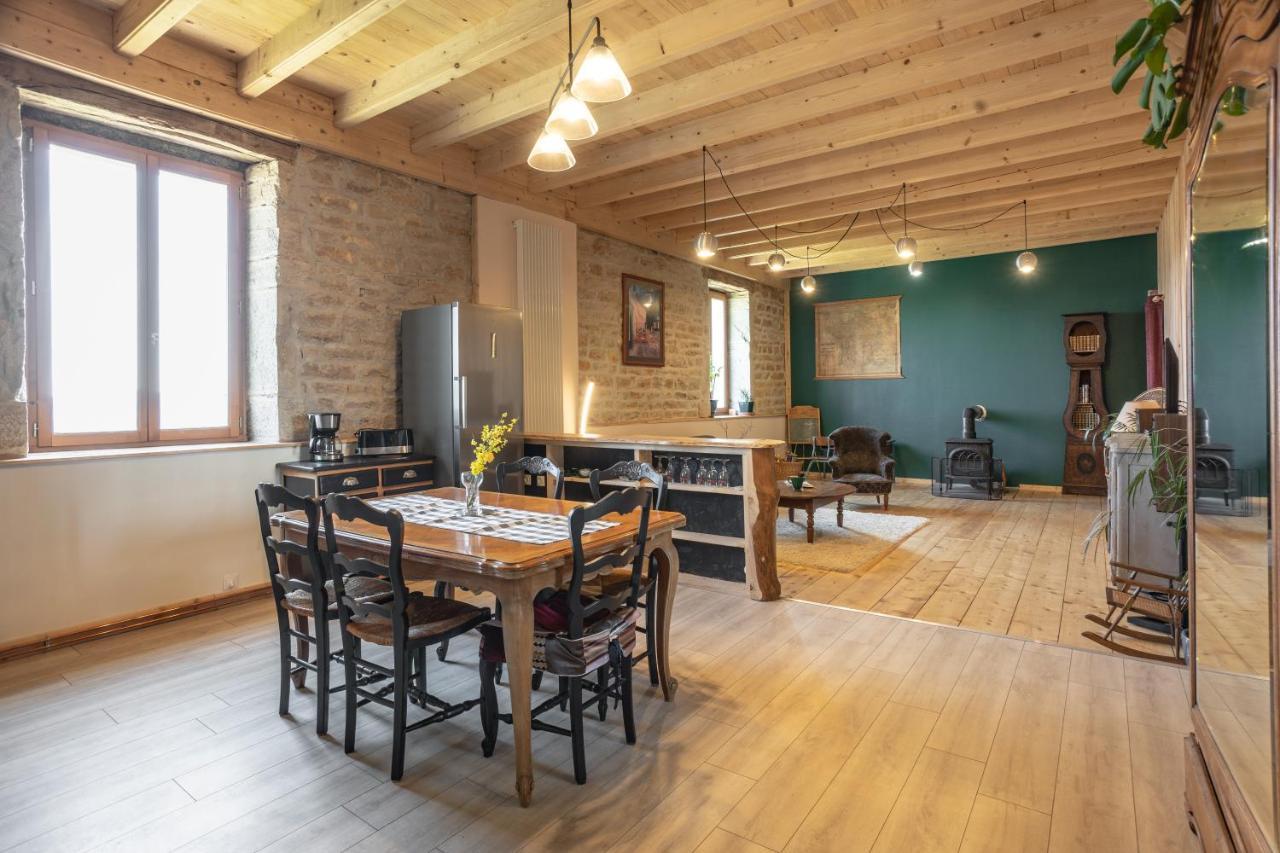 Appartement De Charme Dans Une Maison Isolee Presilly  Экстерьер фото